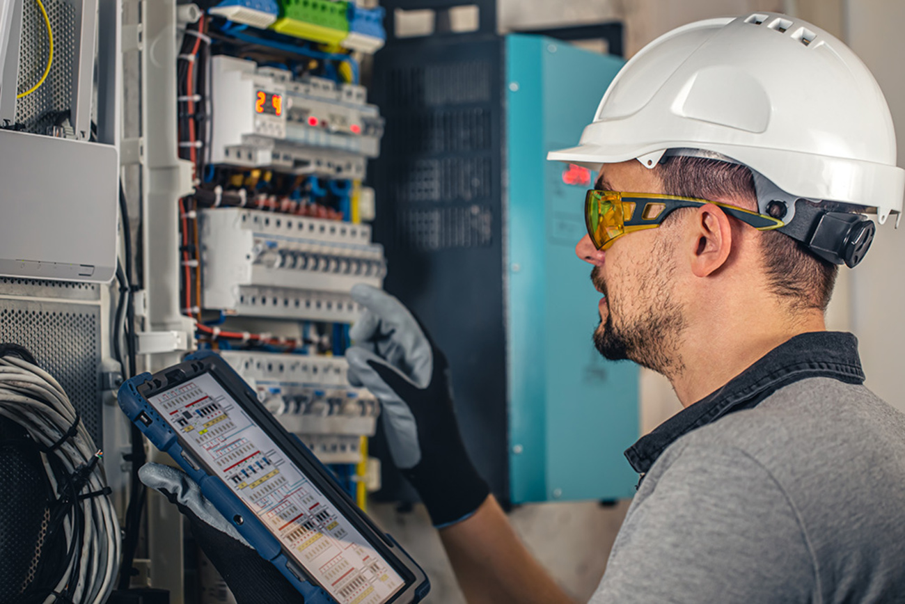 Industrie & Gewerbe bei Elektrotechnik-Kirchberger in Rötz