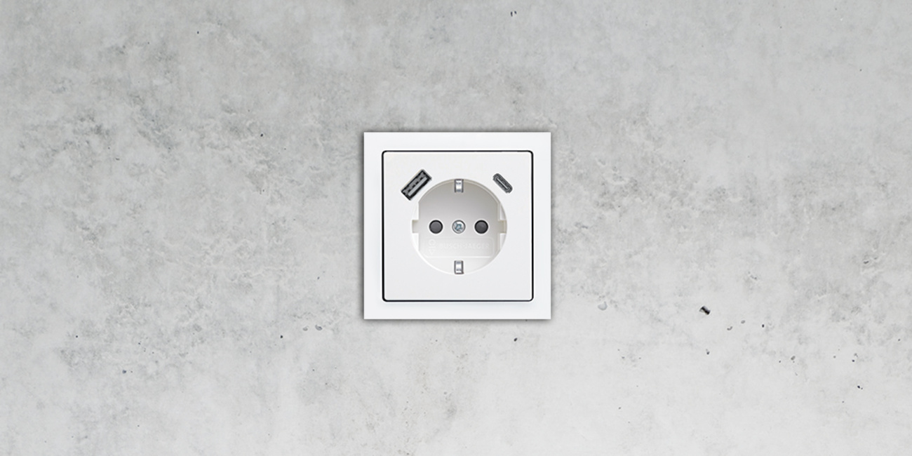 SCHUKO® USB-Steckdose bei Elektrotechnik-Kirchberger in Rötz